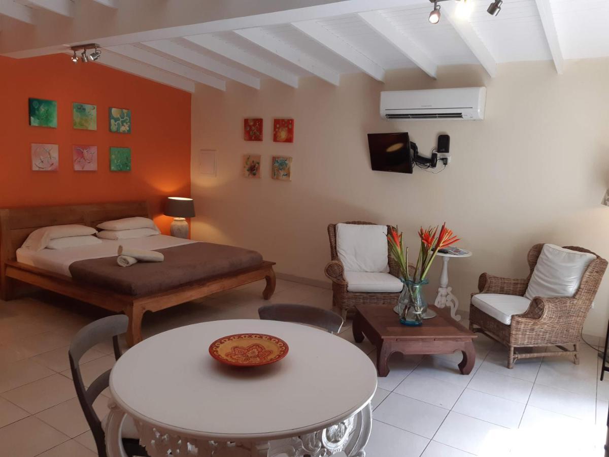 Wonders Boutique Hotel Oranjestad Esterno foto