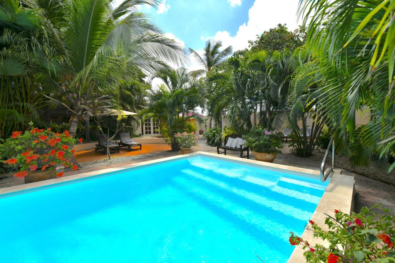 Wonders Boutique Hotel Oranjestad Esterno foto
