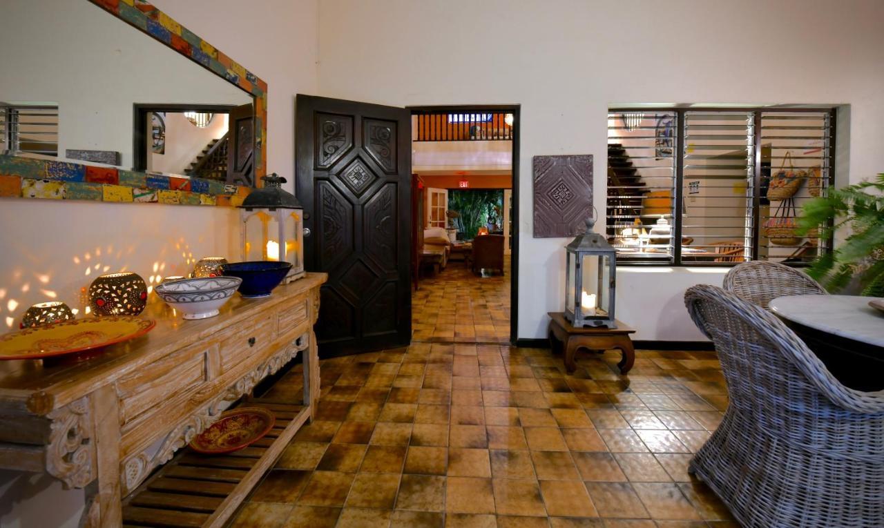 Wonders Boutique Hotel Oranjestad Esterno foto