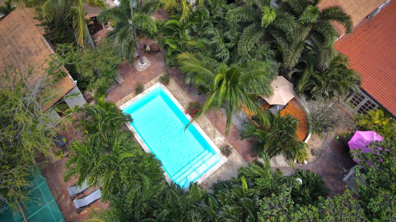 Wonders Boutique Hotel Oranjestad Esterno foto