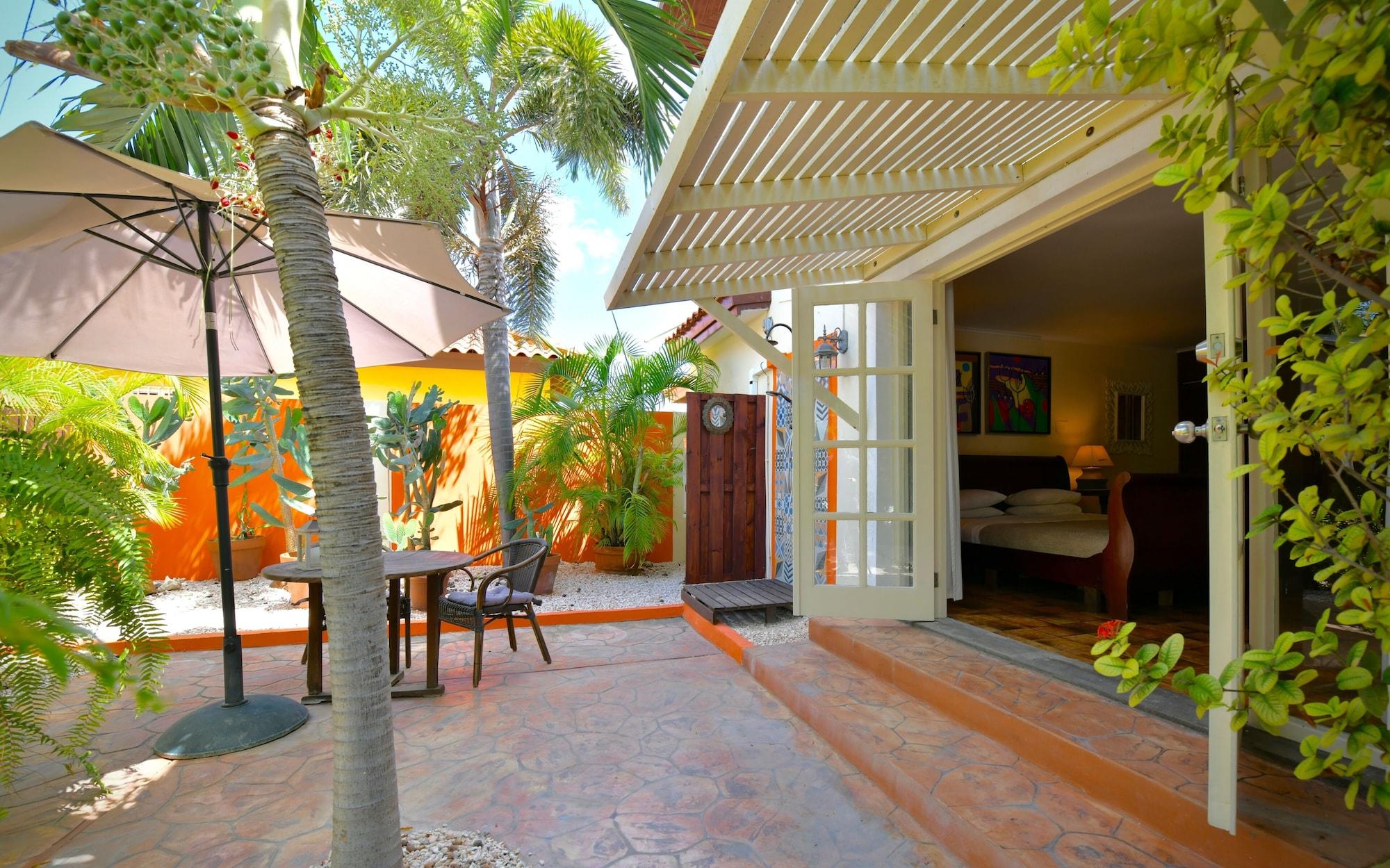 Wonders Boutique Hotel Oranjestad Esterno foto