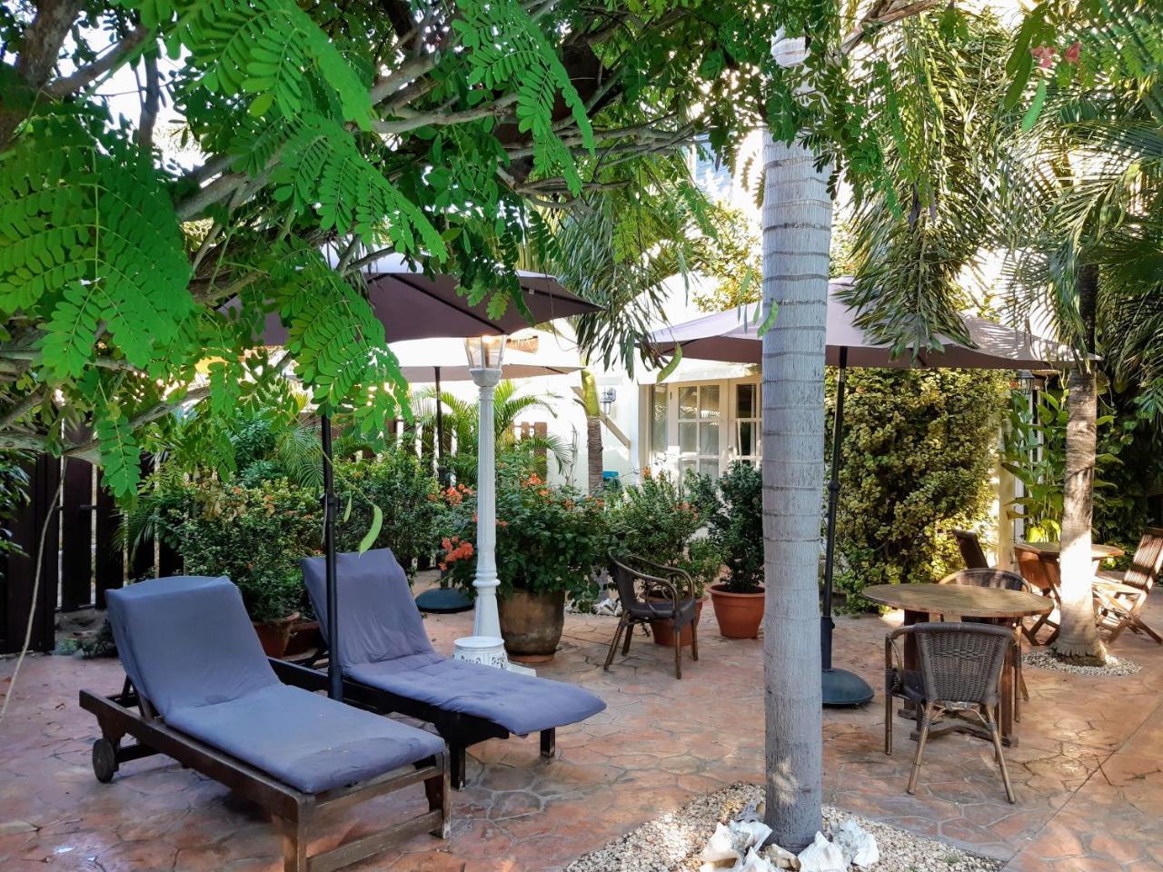 Wonders Boutique Hotel Oranjestad Esterno foto
